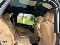 2019 Porsche Cayenne E3 Sports Chrono 3L Petrol SUV, photo 9