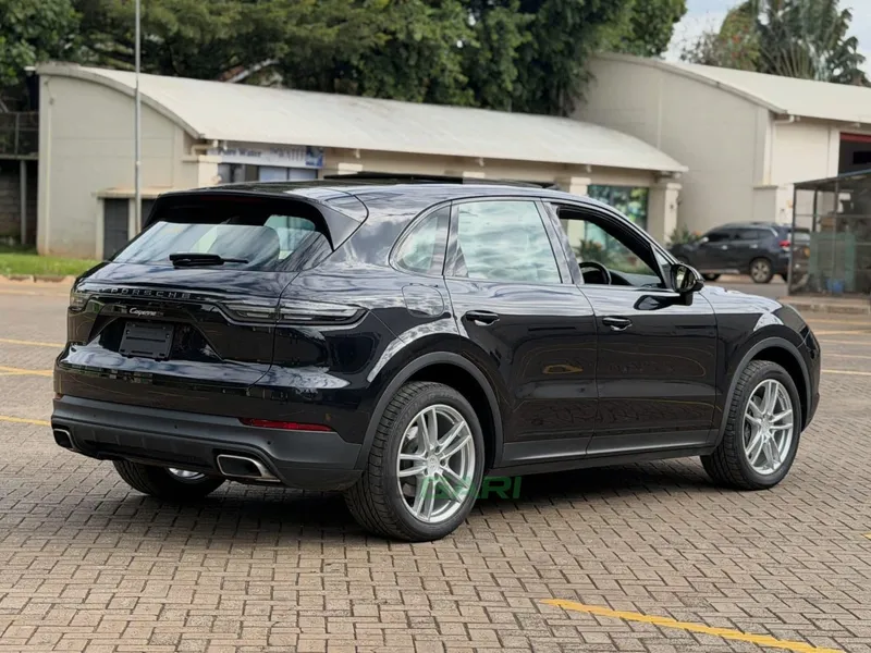 2019 Porsche Cayenne E3 Sports Chrono 3L Petrol SUV, photo 4