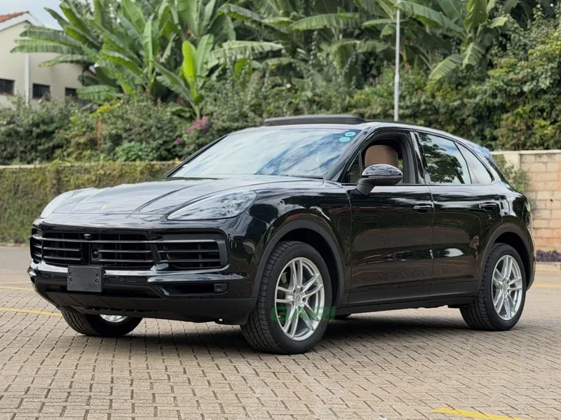 2019 Porsche Cayenne E3 Sports Chrono 3L Petrol SUV, photo 2