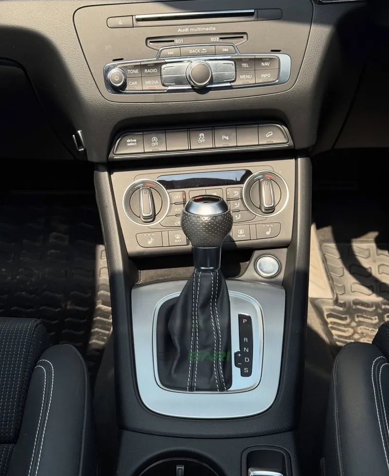 2019 Audi Q3 Quattro S-Line Petrol SUV, photo 9