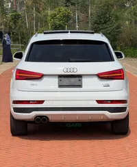 2019 Audi Q3 Quattro S-Line Petrol SUV, photo 5