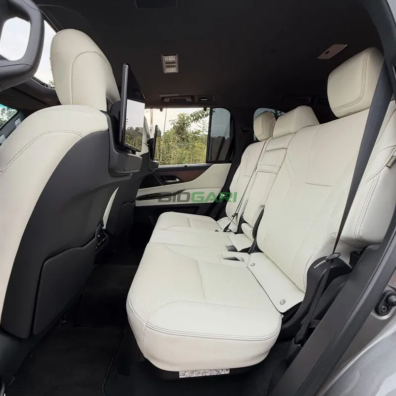 2023 Lexus LX600 3.5L Petrol SUV, photo 7