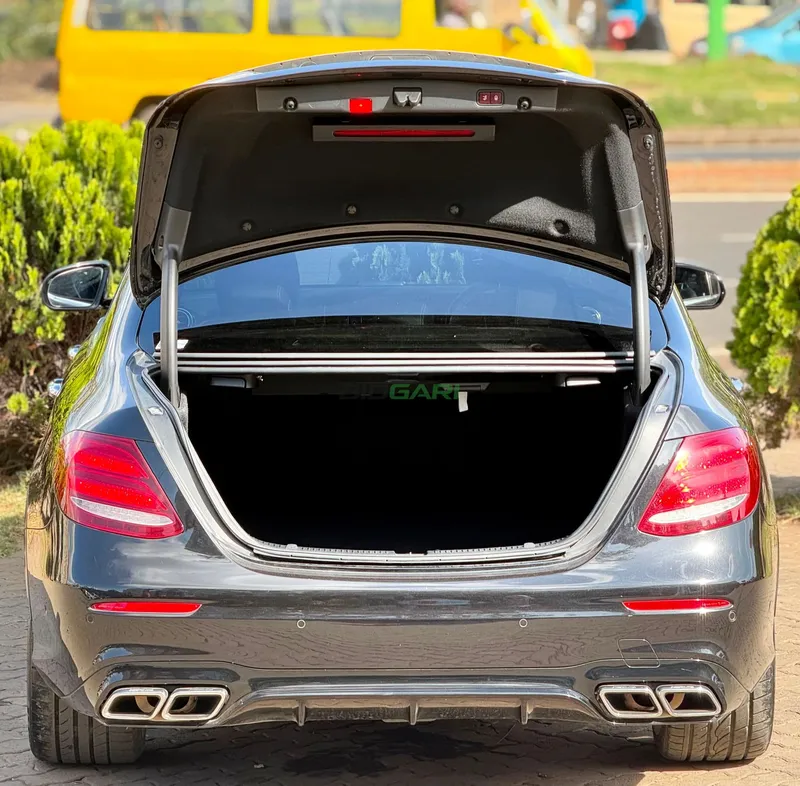 2018 Mercedes-Benz E-Class 63 AMG 4L Petrol Sedan, photo 4