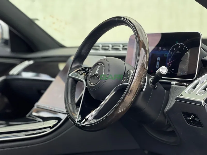 2021 Mercedes-Benz S500 3L Petrol Sedan, photo 9