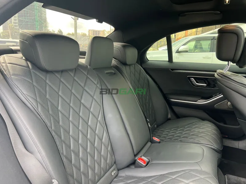 2021 Mercedes-Benz S500 3L Petrol Sedan, photo 5