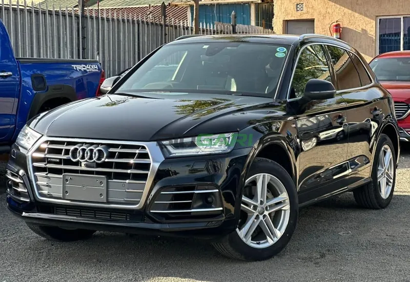 2018 Audi Q5 S-LINE QUATTRO 2L Petrol SUV, photo 2