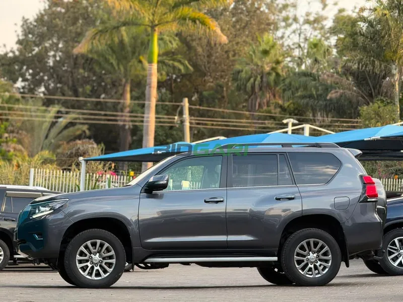 2019 Toyota Land Cruiser Prado VX-L 3L Diesel SUV, photo 2