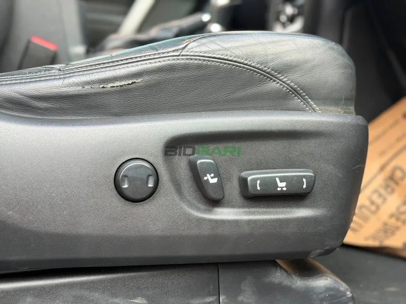 2019 Toyota Land Cruiser Prado VX-L 3L Diesel SUV, photo 11