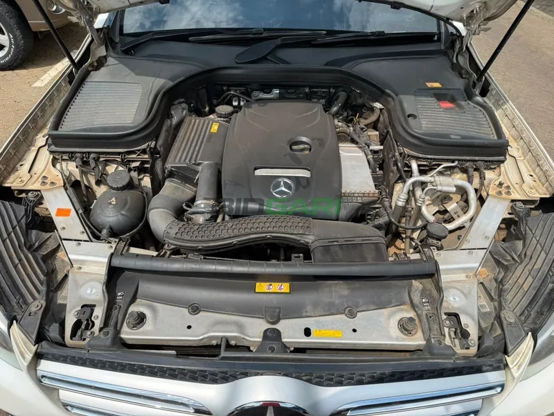 2016 Mercedes-Benz GLC250 4MATIC 2L Petrol SUV, photo 6