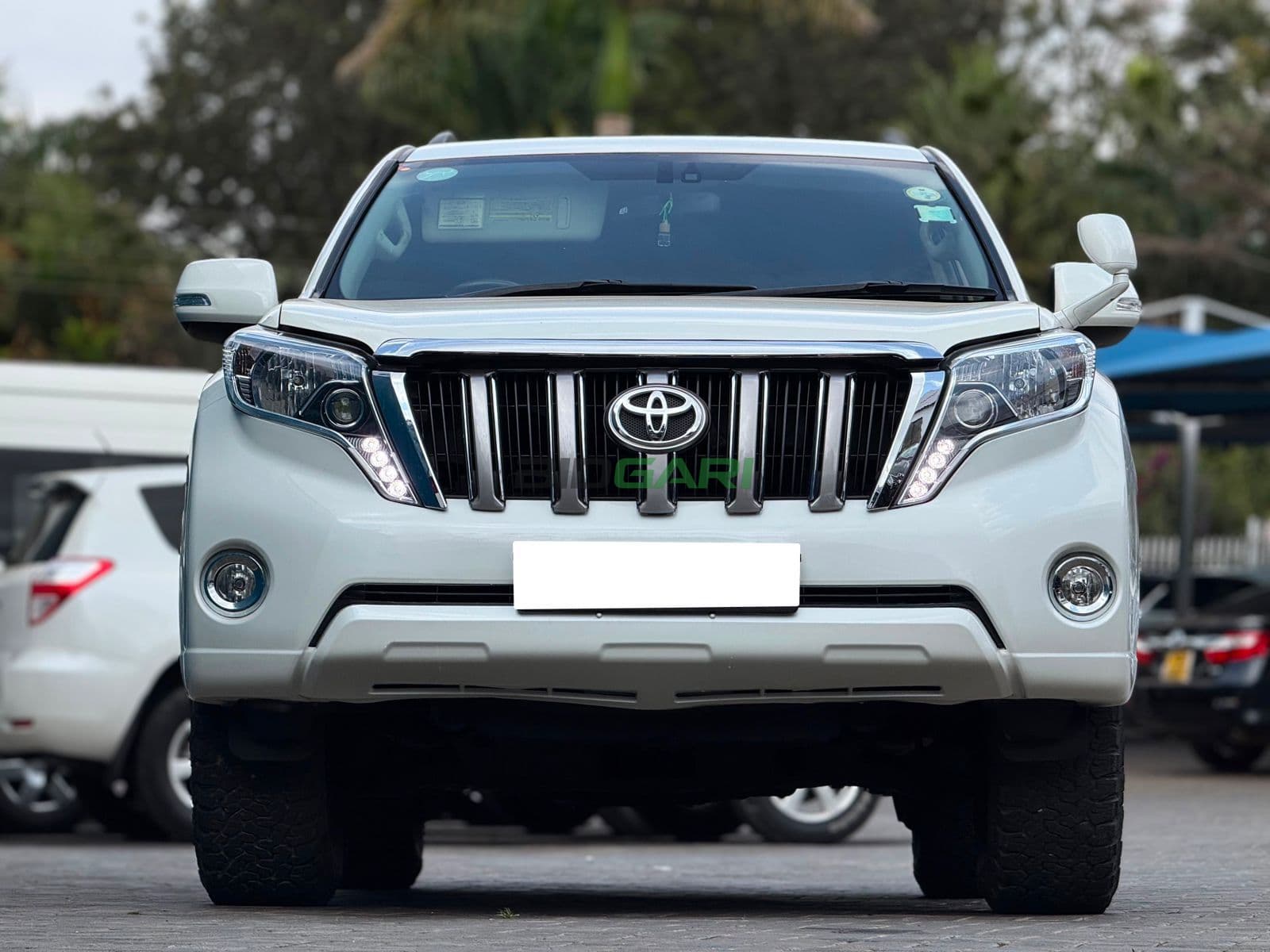 Toyota Land Cruiser ( Prado TX )