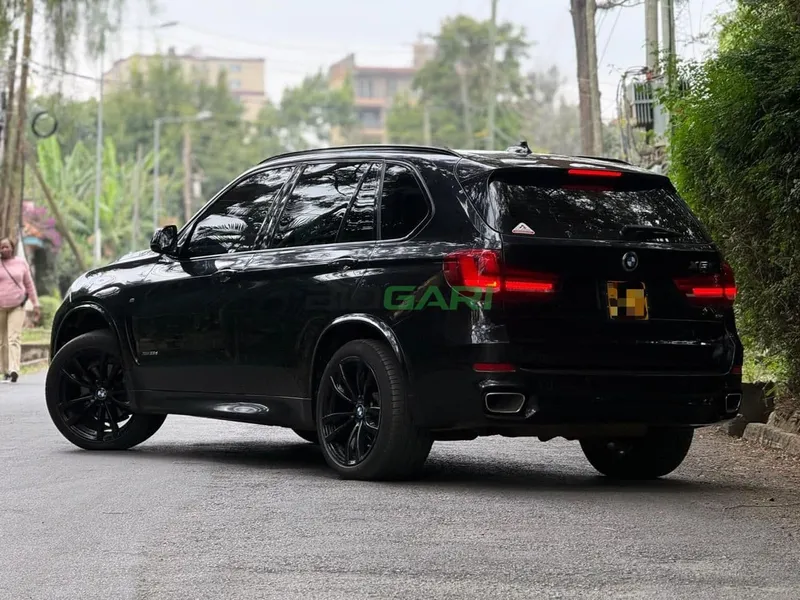 2018 BMW X5 xDrive35d 3L Diesel SUV, photo 2