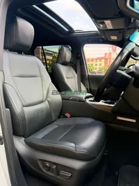 2022 Toyota Land Cruiser 300 Petrol SUV, photo 6