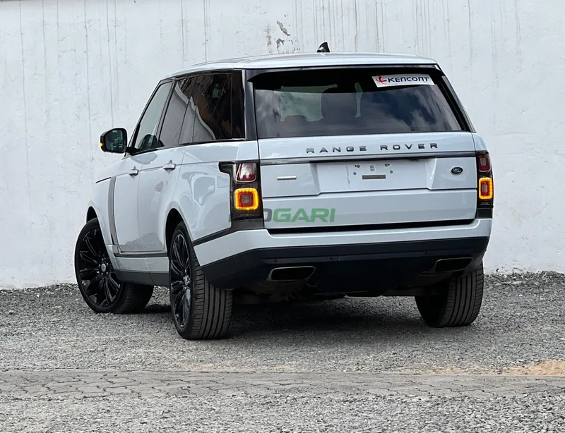 2020 Range Rover Vogue Autobiography 3L Diesel SUV, photo 3