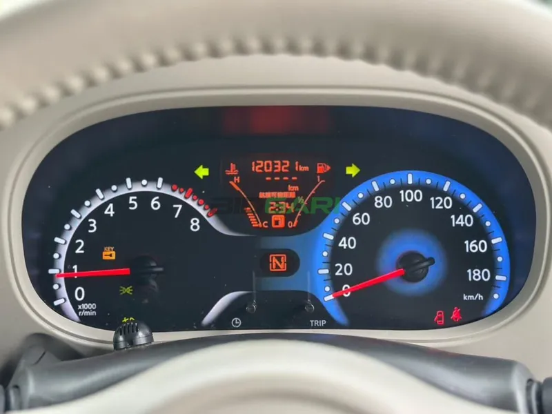 2019 Nissan Cube 1.5L Petrol Hatchback, photo 8