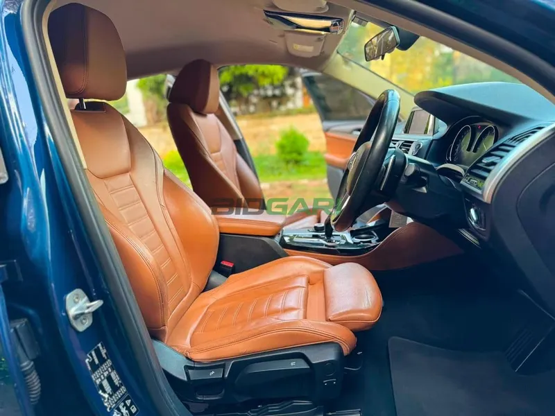 2018 BMW X4 X Drive 20i M-Sport 2L Petrol SUV, photo 5