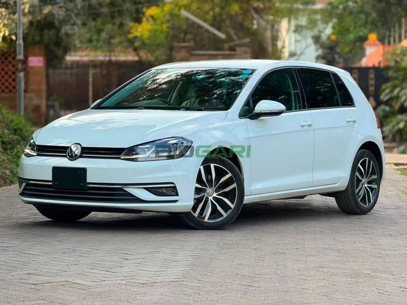 2019 Volkswagen Golf 1.4L Petrol Hatchback, photo 3
