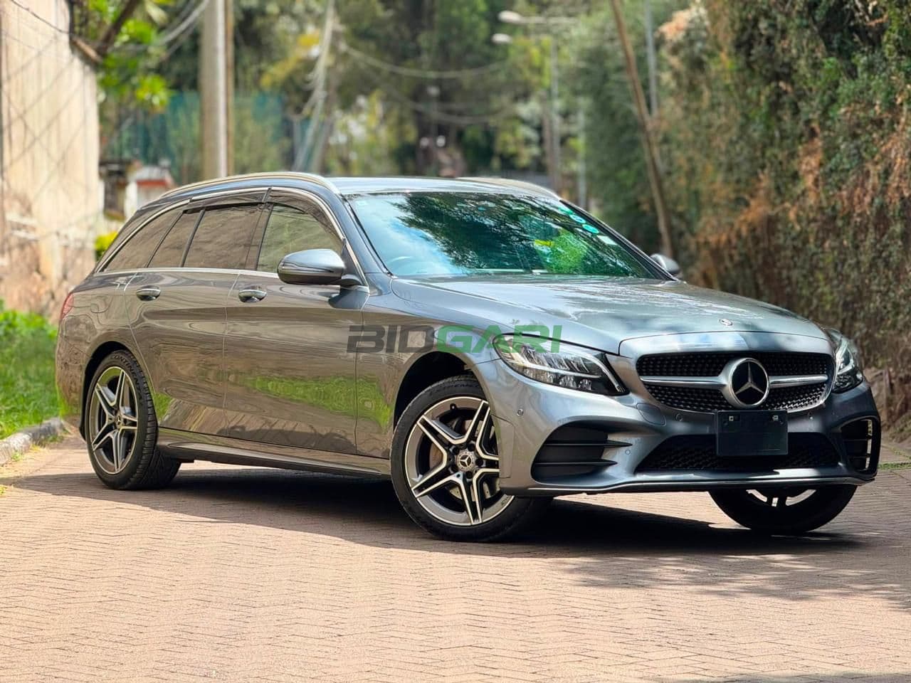 Mercedes-Benz C180