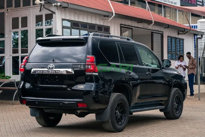 2021 Toyota Land Cruiser Prado TXL Diesel SUV, photo 2