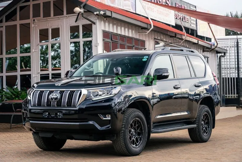 2021 Toyota Land Cruiser Prado TXL Diesel SUV, photo 3