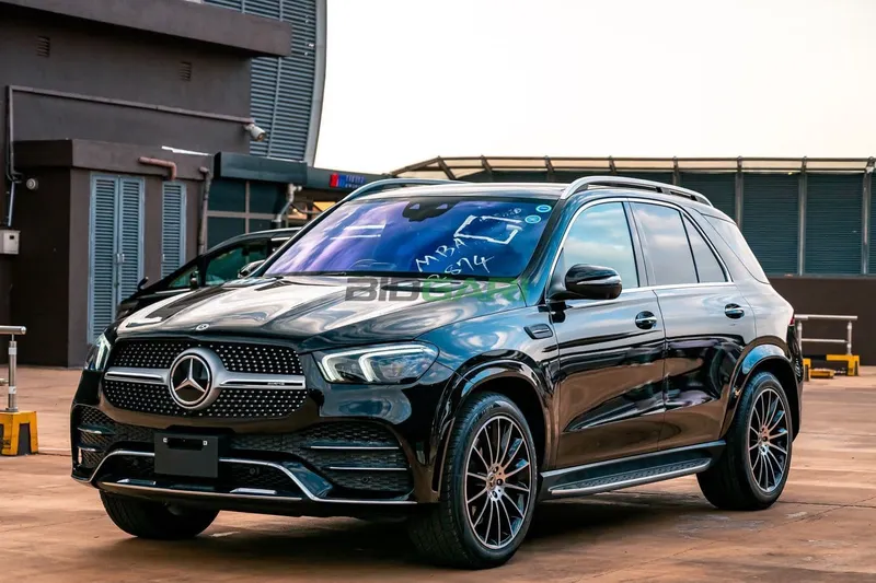 2019 Mercedes-Benz GLE 400D AMG-LINE Diesel SUV, photo 3