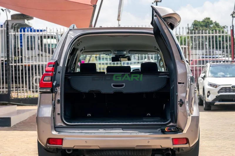 2020 Toyota Land Cruiser Prado TX Diesel SUV, photo 5
