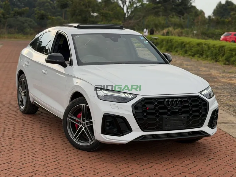 2022 Audi SQ5 Sportback Quattro TFSI 3L Petrol SUV, photo 2