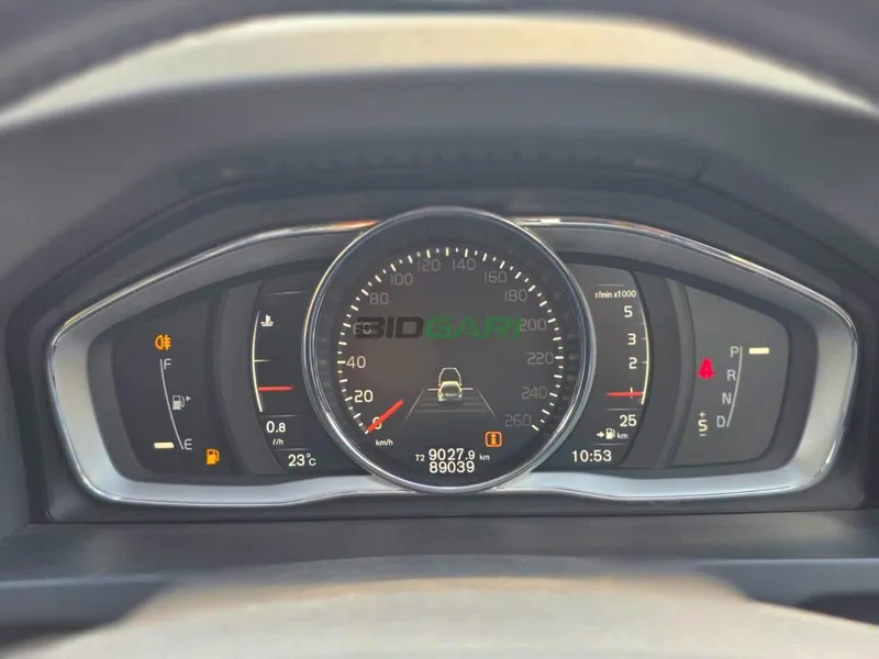 2018 Volvo V60 D4 2L Diesel Hatchback, photo 14