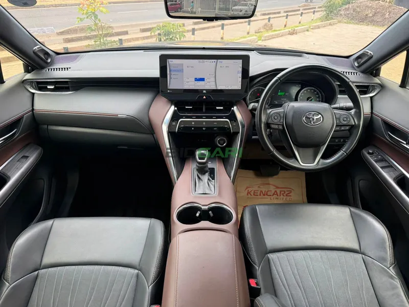 2020 Toyota Harrier Z 2L Petrol SUV, photo 9