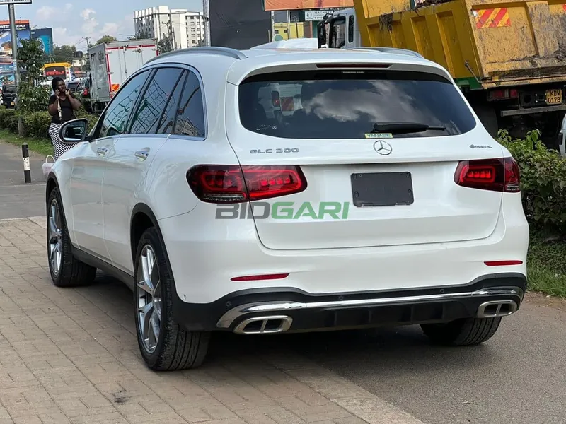 2020 Mercedes-Benz GLC300 AMG 2L Petrol SUV, photo 2