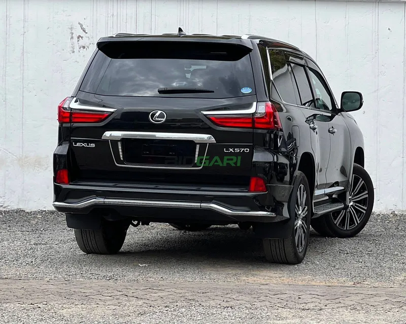 2019 Lexus LX570 5.7L Petrol SUV, photo 4