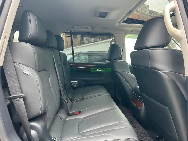 2019 Lexus LX570 5.7L Petrol SUV, photo 6