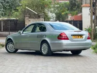 2006 Mercedes-Benz E200 1.8L Petrol Sedan, photo 3