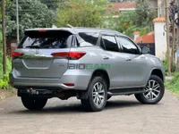 2017 Toyota Fortuner 2.8L Diesel SUV, photo 3