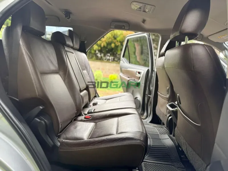 2017 Toyota Fortuner 2.8L Diesel SUV, photo 6