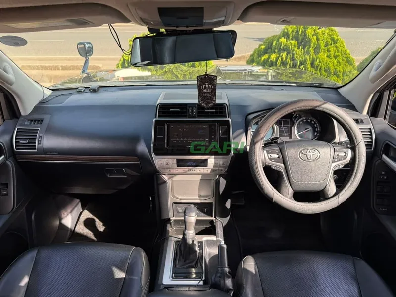 2019 Toyota Land Cruiser Prado TX-L Petrol SUV, photo 5