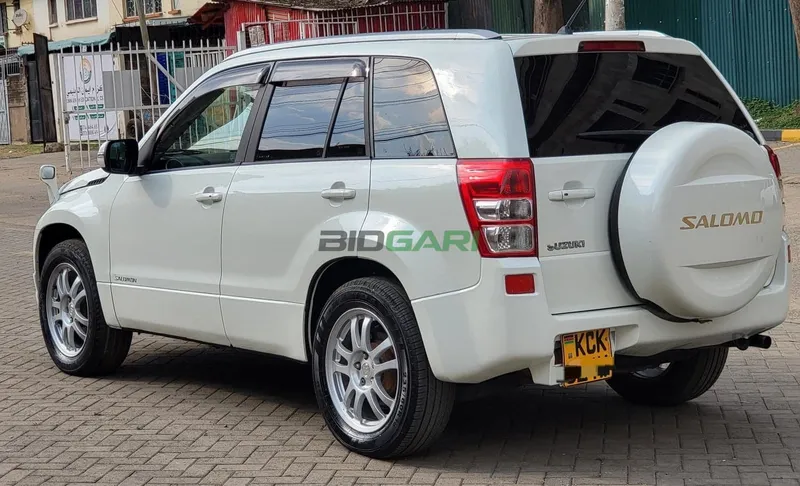 2009 Suzuki Escudo 2.4L Petrol SUV, photo 6
