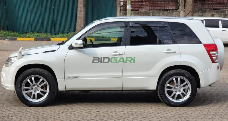 2009 Suzuki Escudo 2.4L Petrol SUV, photo 5