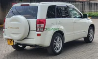 2009 Suzuki Escudo 2.4L Petrol SUV, photo 2