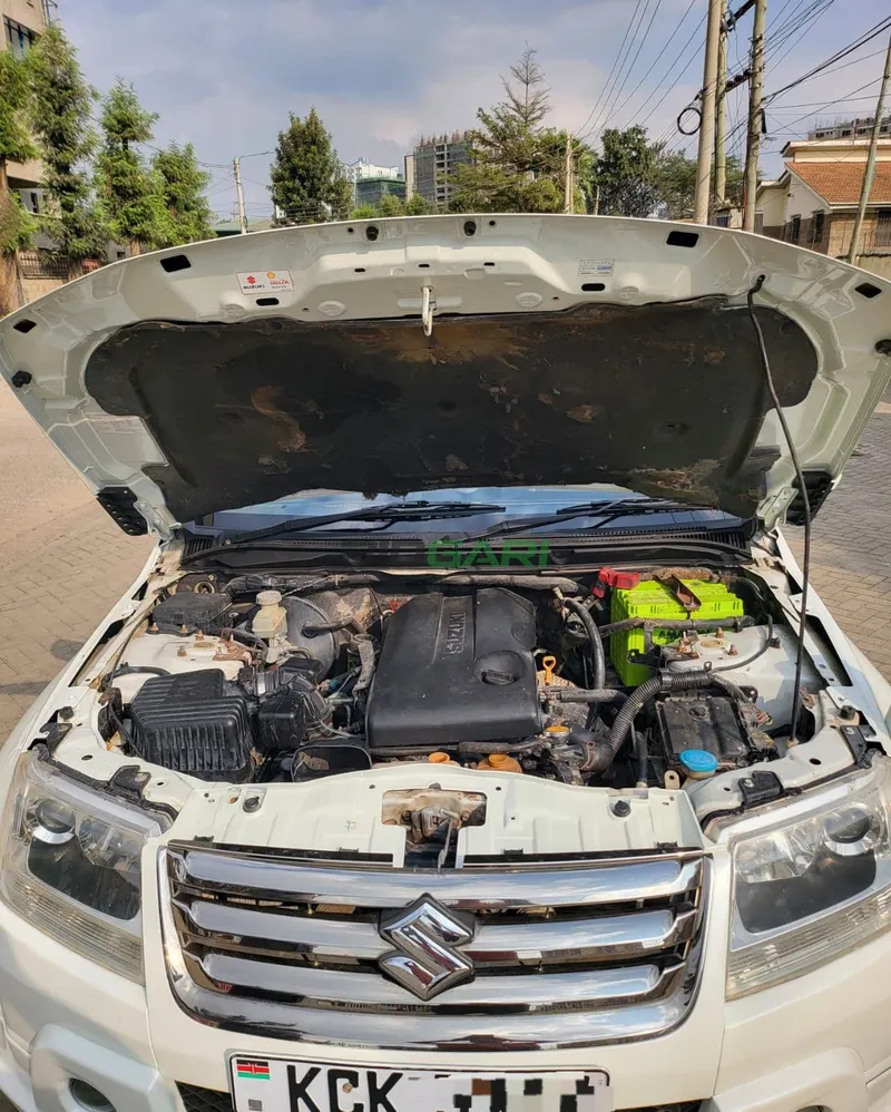 2009 Suzuki Escudo 2.4L Petrol SUV, photo 9