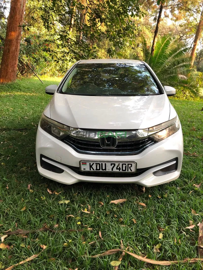 2015 Honda Shuttle Hybrid Petrol, main photo