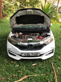 2015 Honda Shuttle Hybrid Petrol, photo 2