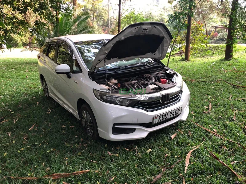 2015 Honda Shuttle Hybrid Petrol, photo 5