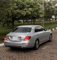 2018 Mercedes-Benz E200 2L Petrol Sedan, photo 3