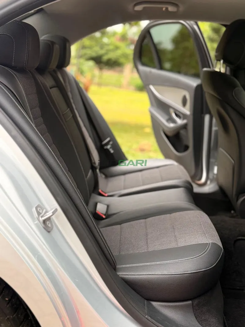 2018 Mercedes-Benz E200 2L Petrol Sedan, photo 7