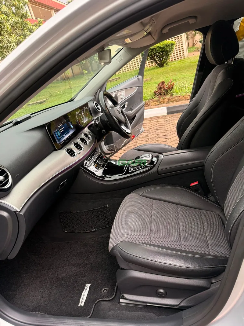 2018 Mercedes-Benz E200 2L Petrol Sedan, photo 6