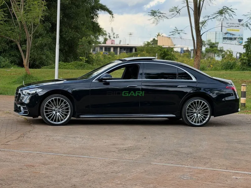 2021 Mercedes-Benz S500 LWB AMG-LINE 4Matic 3L Petrol Sedan, photo 4