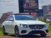 2017 Mercedes-Benz E200 AMG-LINE 2L Petrol Sedan, photo 2