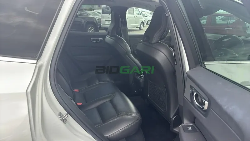 2019 Volvo XC60 T5 2L Petrol SUV, photo 8