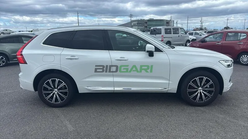 2019 Volvo XC60 T5 2L Petrol SUV, photo 2