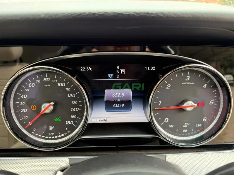 2016 Mercedes-Benz E200d 2.2L Diesel Sedan, photo 7
